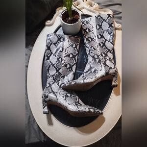 Faryl by Farylrobins (Gerry) Boots